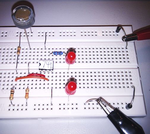rOmV4 - Switch Comparator